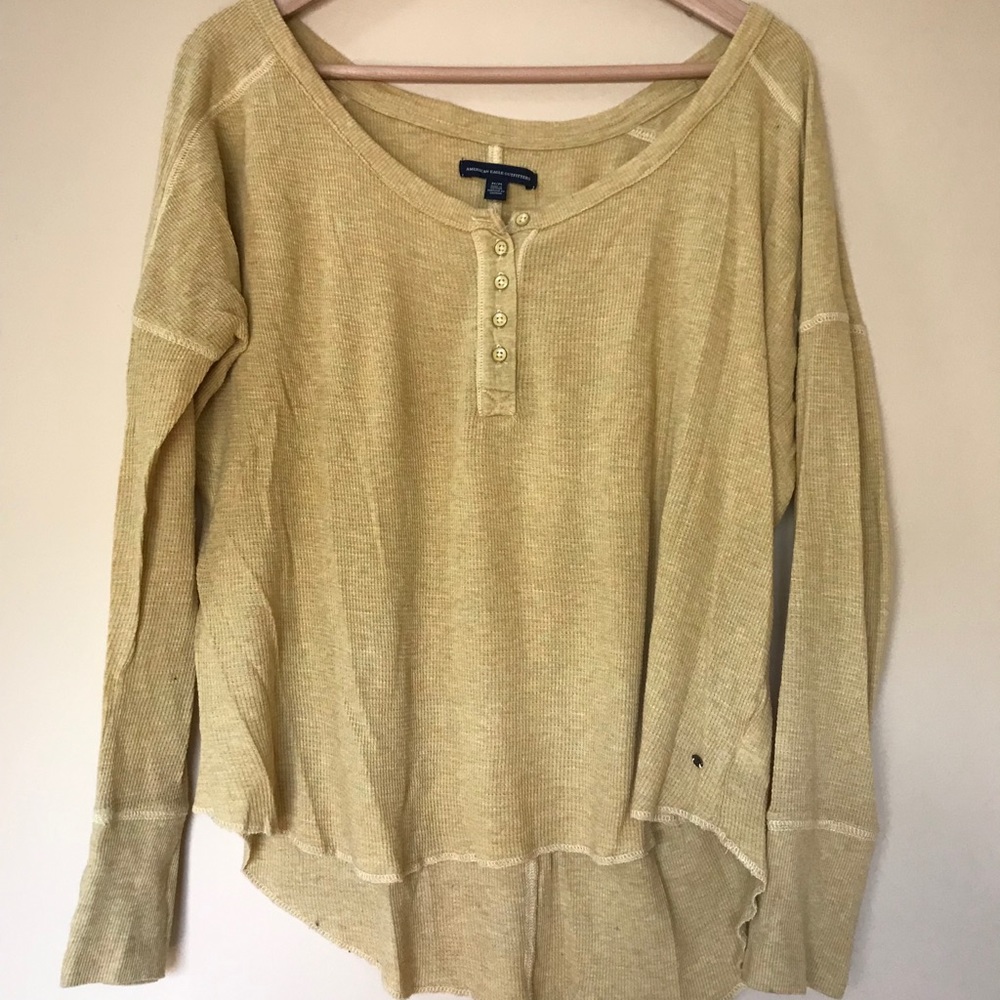 American Eagle women’s waffle shirt